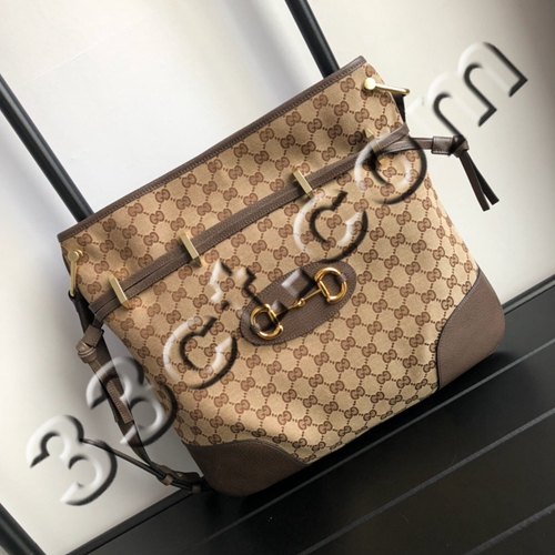 グッチバッグ正面デザイン